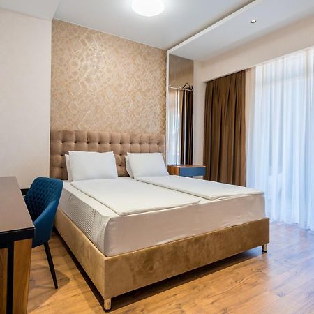 Olympus Hotel By Umbrella Tbilisi Eksteriør bilde