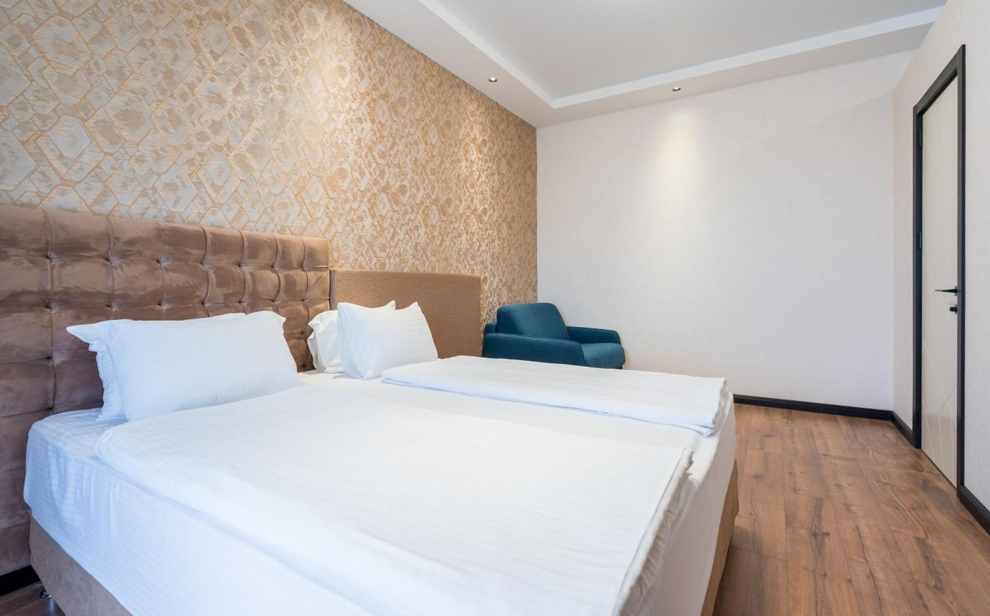 Olympus Hotel By Umbrella Tbilisi Eksteriør bilde