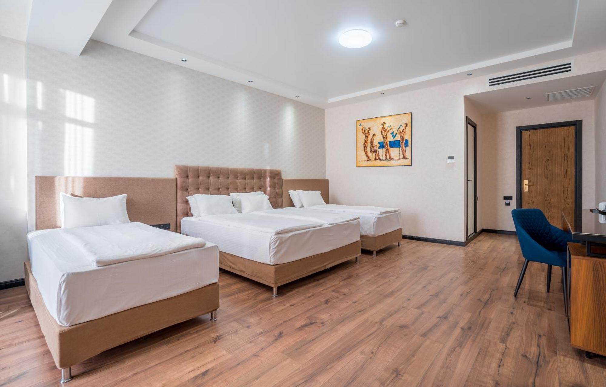 Olympus Hotel By Umbrella Tbilisi Eksteriør bilde